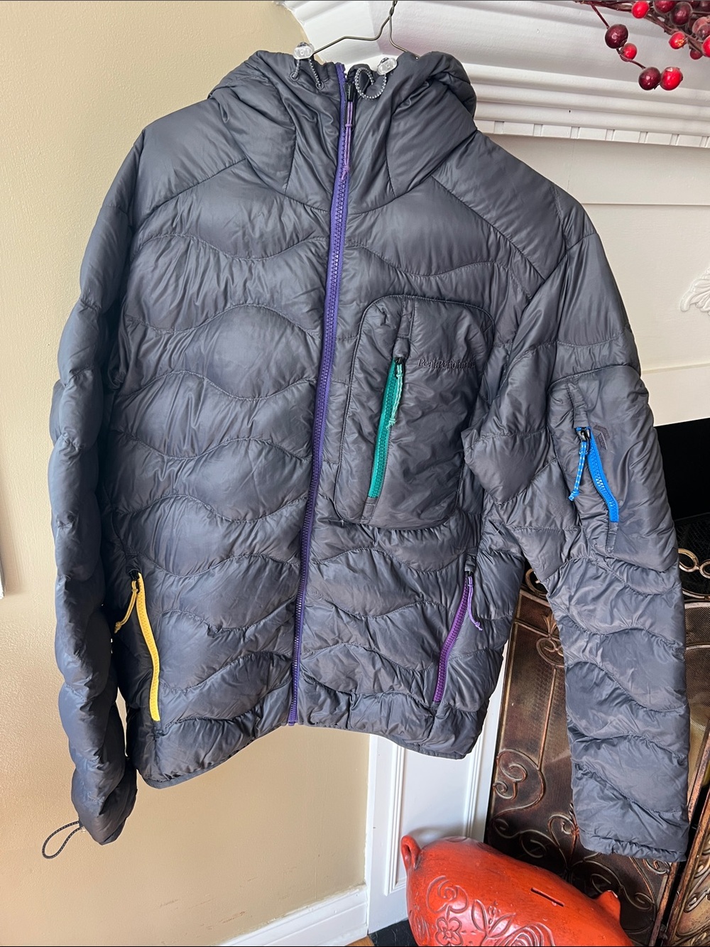 Peak Performance Motion Gray Helium Utility Down Jacket Men’s Small